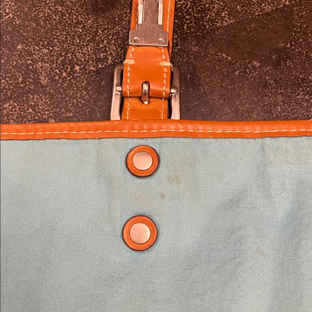 Fossil Tan Star-Patterned Bag - Picture 13 of 14